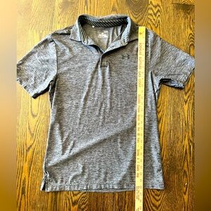 Small men’s Under Armour sleeveless hoodie collared polo golf loose fit shirt